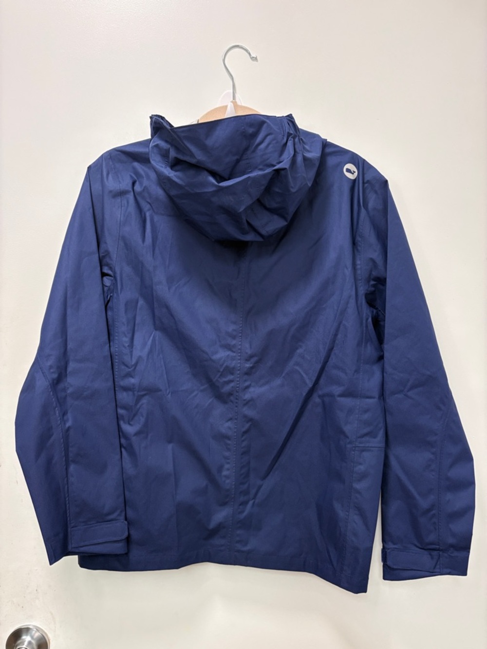 VINEYARD VINES BOYS PERFORMANCE HOODED RAIN JACKET NAVY BLUE! - Picture 3 of 8